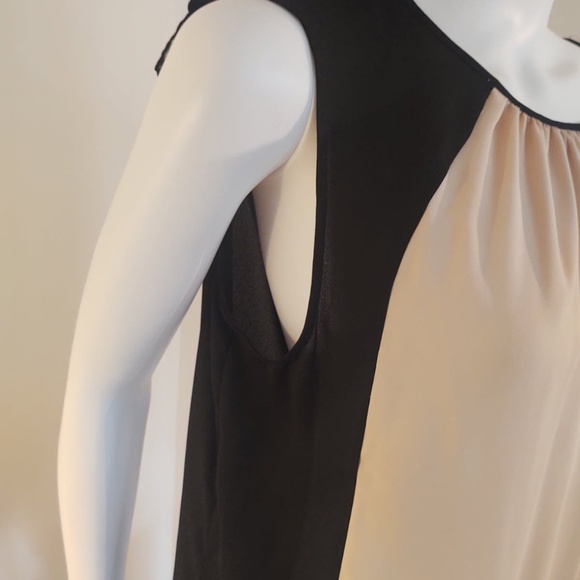 Jones NY Sleeveless Draped Loose Fit Black & Beige Top - Picture 4 of 5